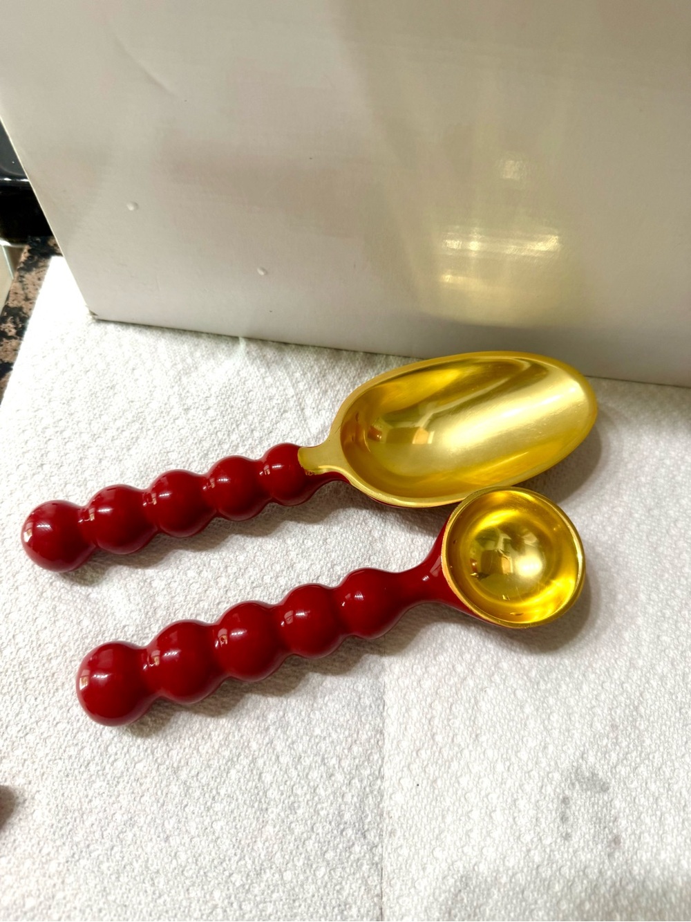 Creative Co-Op Enameled Aluminum Ice Cream Scoop, Red and Gold set of 2